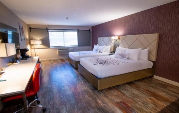 Empeiria High Sierra Hotel image 10